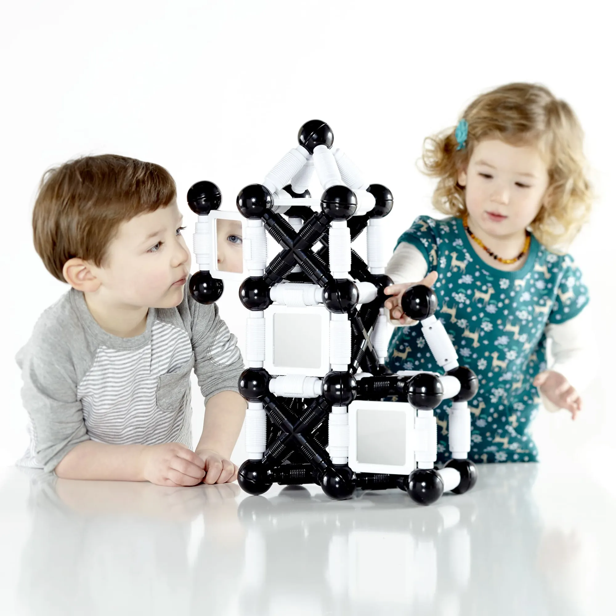 Guidecraft Better Builders® Reflections* Early Learning Skill Builders|Magnetic Toys