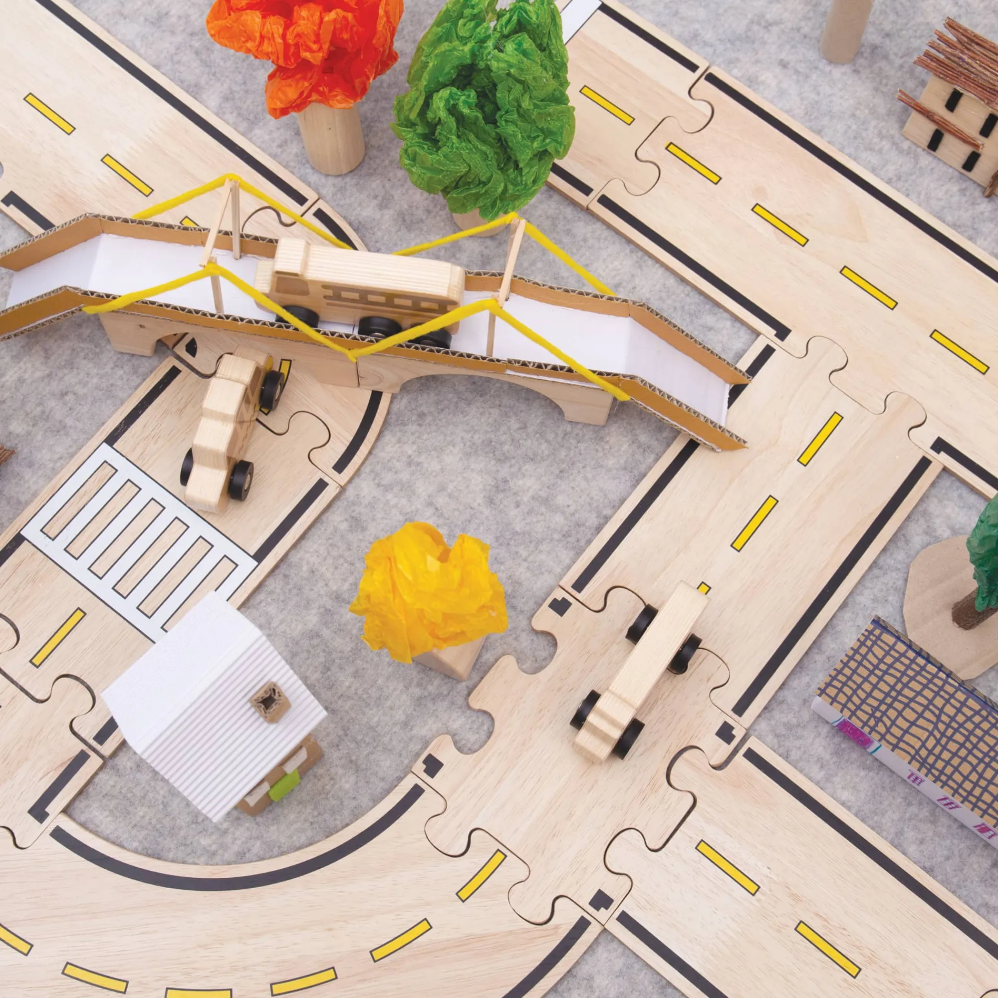 Guidecraft Double-Sided Roadway System - 42 pc. set* Block Play|Wooden Toys