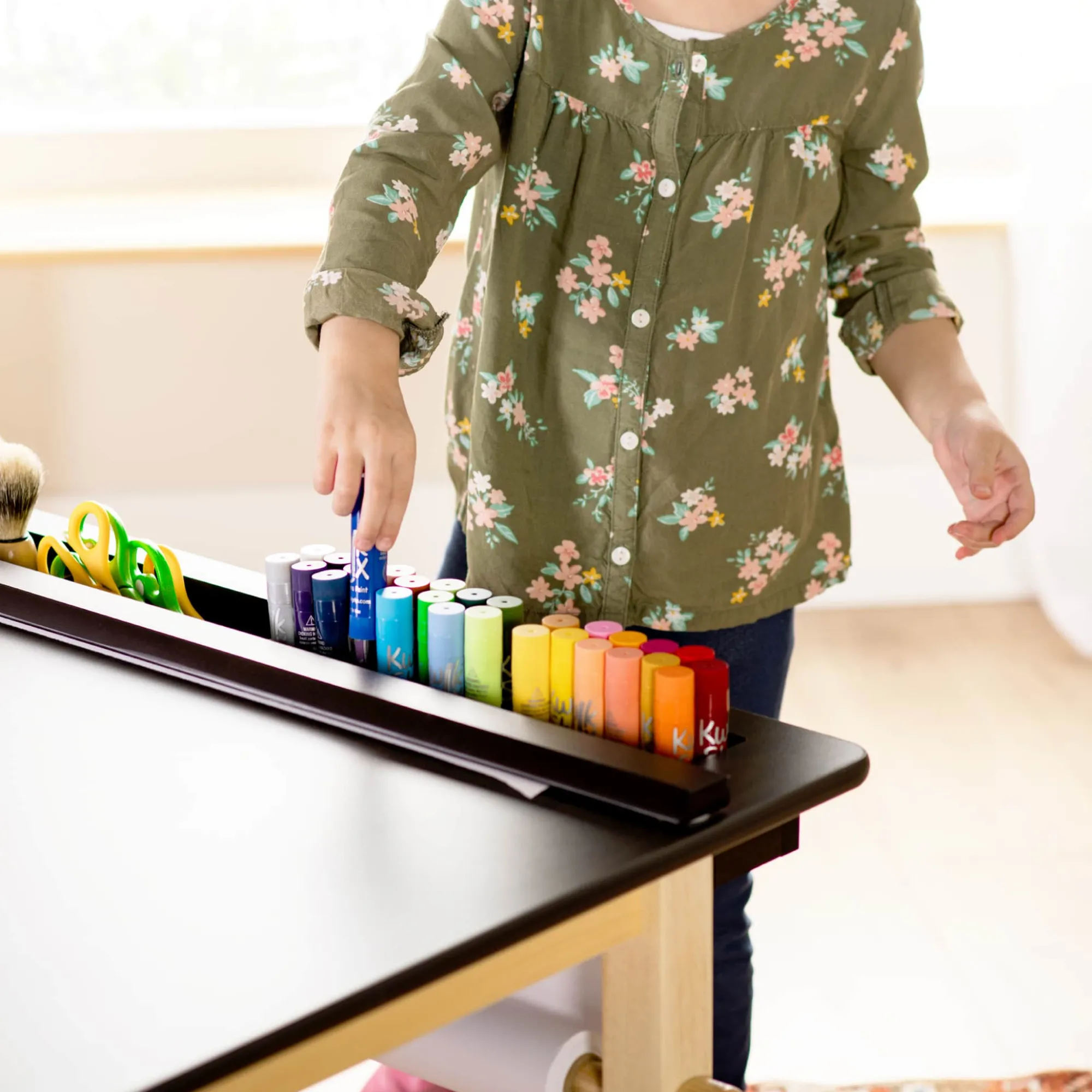 Guidecraft Kids' Deluxe Art Center*Kids Classroom Furniture|Kids' Art Tables