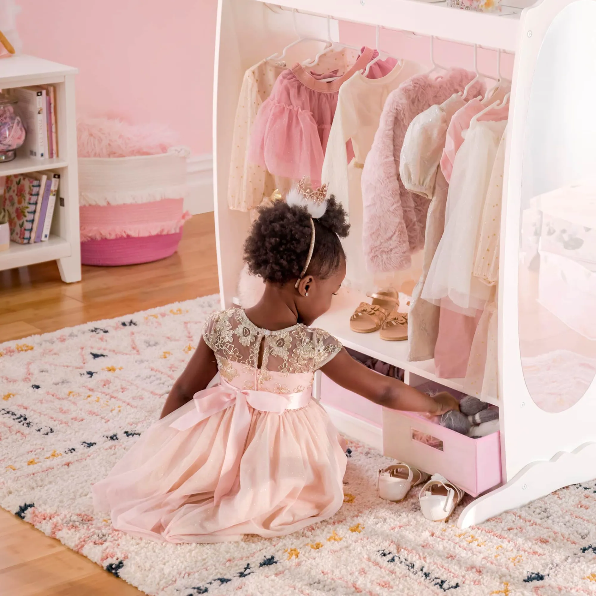 Guidecraft Kids' Dress Up Storage*Kids Pretend Play