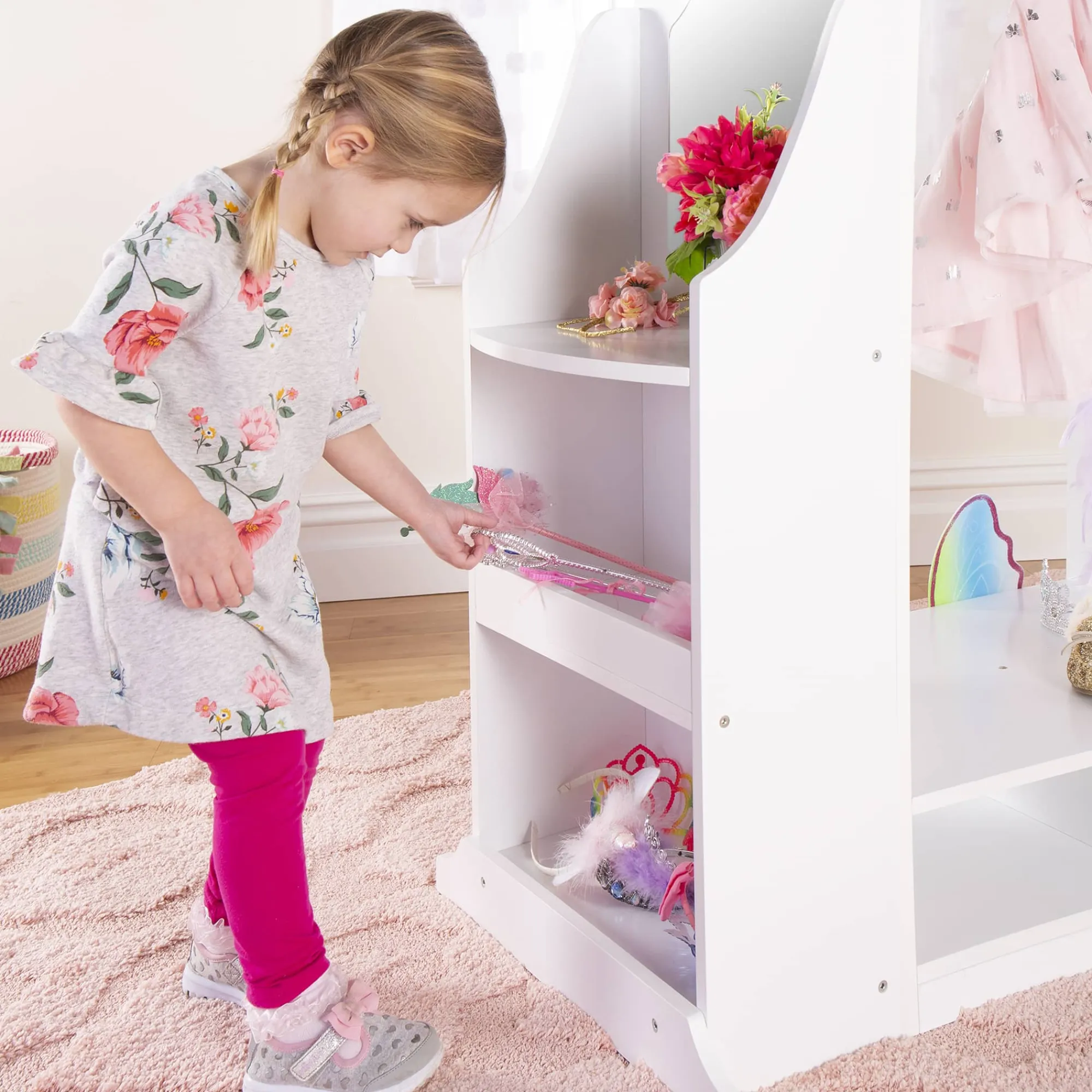 Guidecraft Kids' Dress Up Vanity*Kids Pretend Play