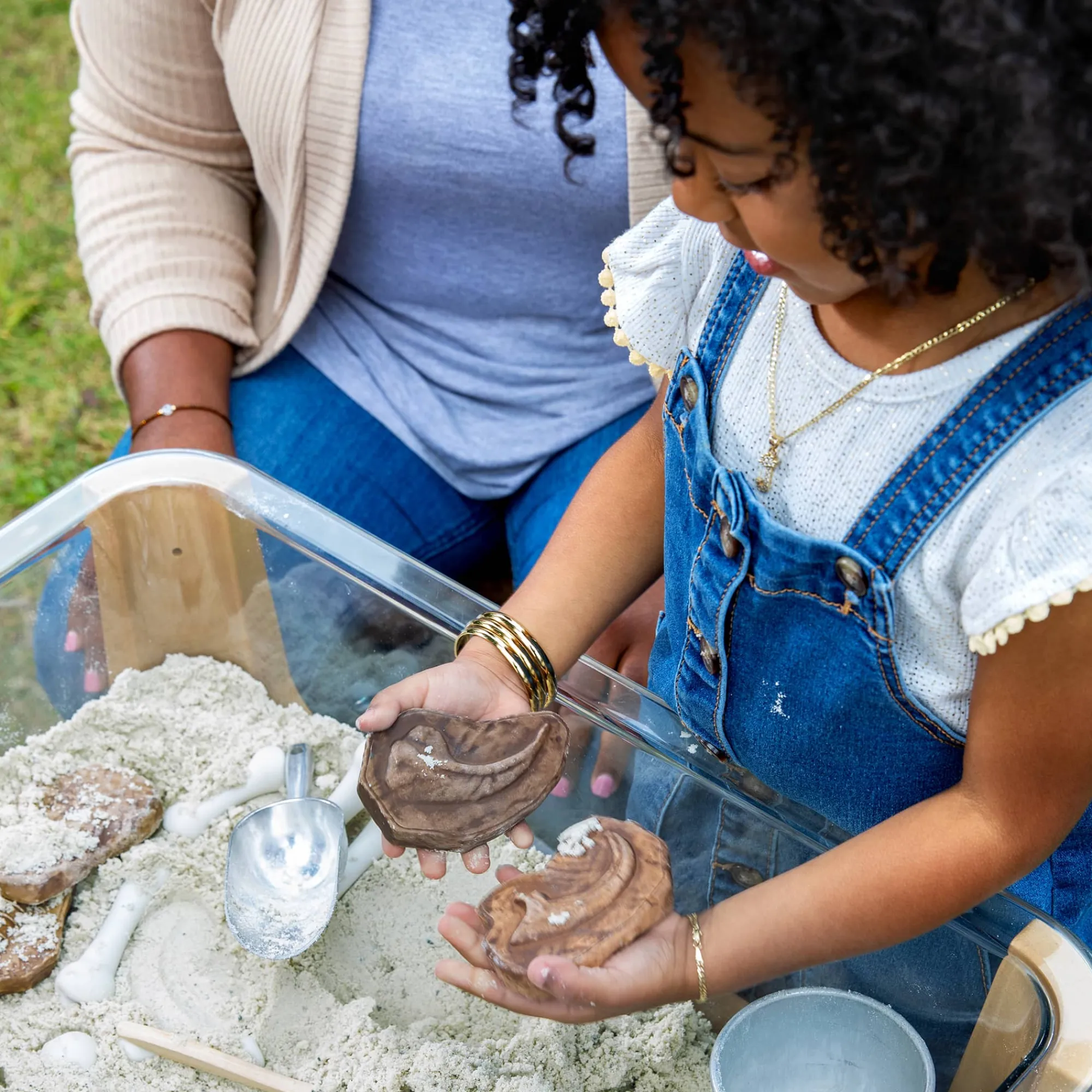 Guidecraft Magnetic Matching Fossil Stones - Set of 6*Kids Kids' Outdoor Toys|Science Toys
