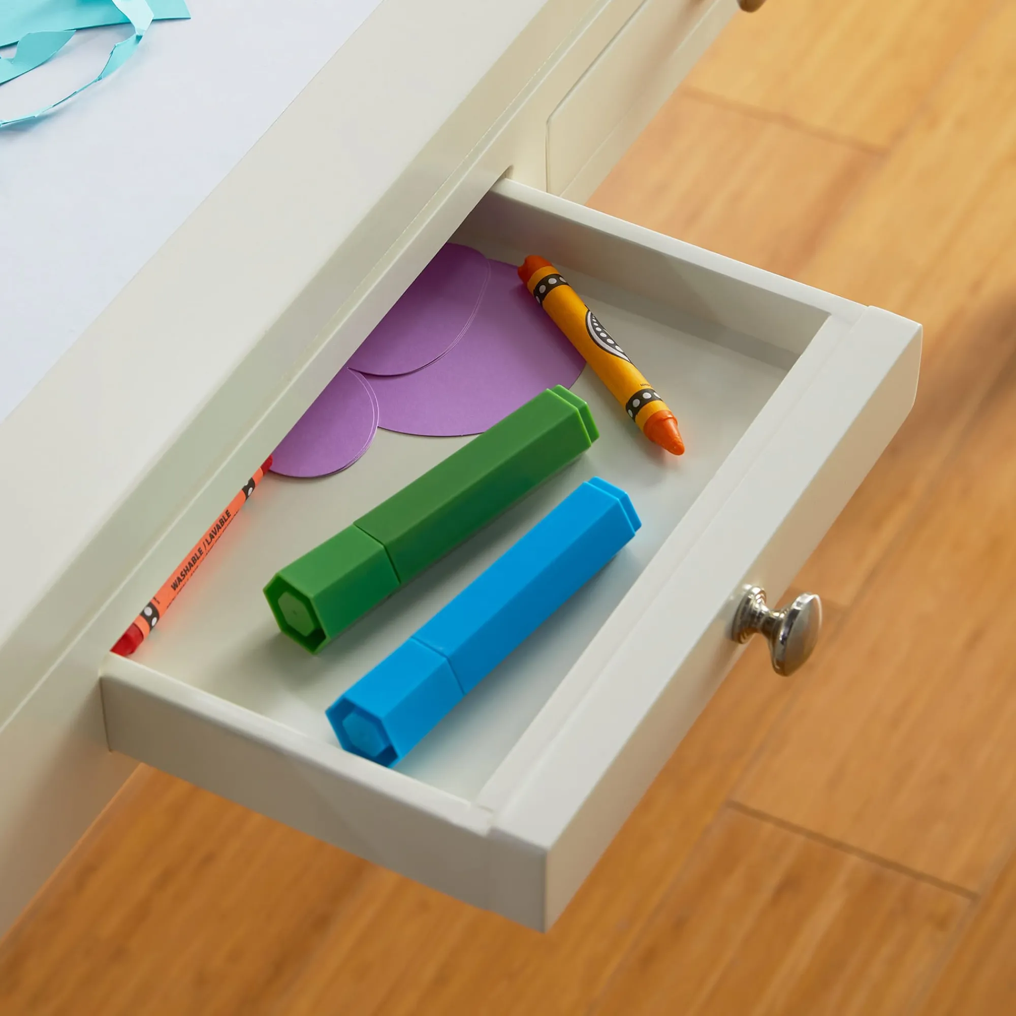 Guidecraft Martha Stewart Kids' Art Table and Paper Roll*Kids Kids' Art Tables|Martha Stewart Kids' Furniture