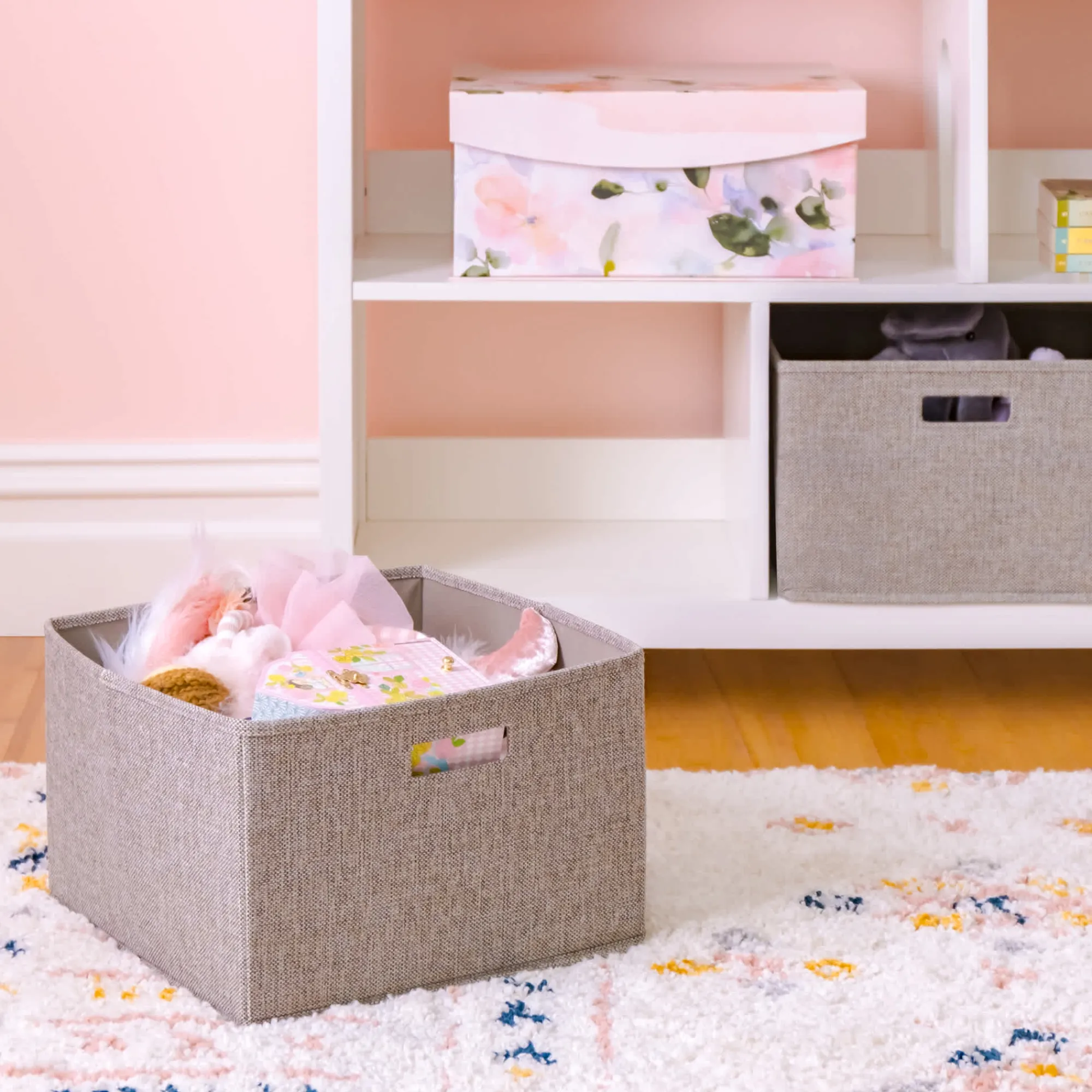 Guidecraft Martha Stewart Kids' Dollhouse Bookcase*Kids Pretend Play|Toy Storage Organization