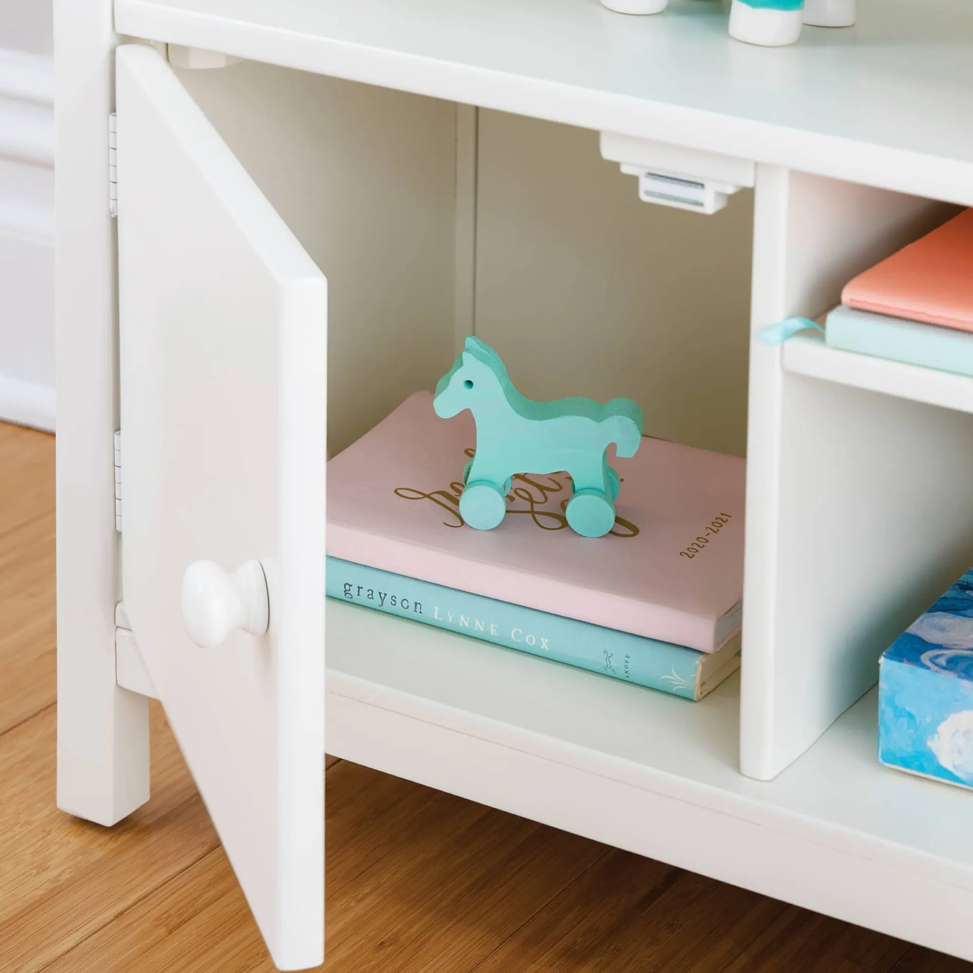Guidecraft Martha Stewart Kids' Jr. Dollhouse Bookcase*Kids Martha Stewart Kids' Furniture|Kids' Book Storage And Display