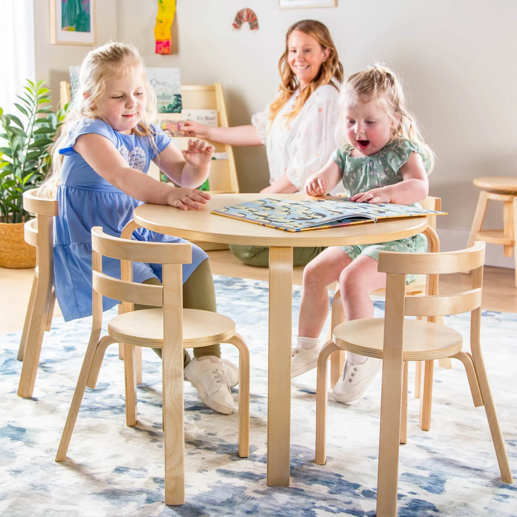 Guidecraft Nordic Table and 4 Chairs Set*Kids Kids' Desks, Tables And Chairs