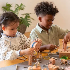 Guidecraft Random Robots Loose Parts STEM Kit*Kids Kids' Outdoor Toys|Loose Parts Kits And Equipment