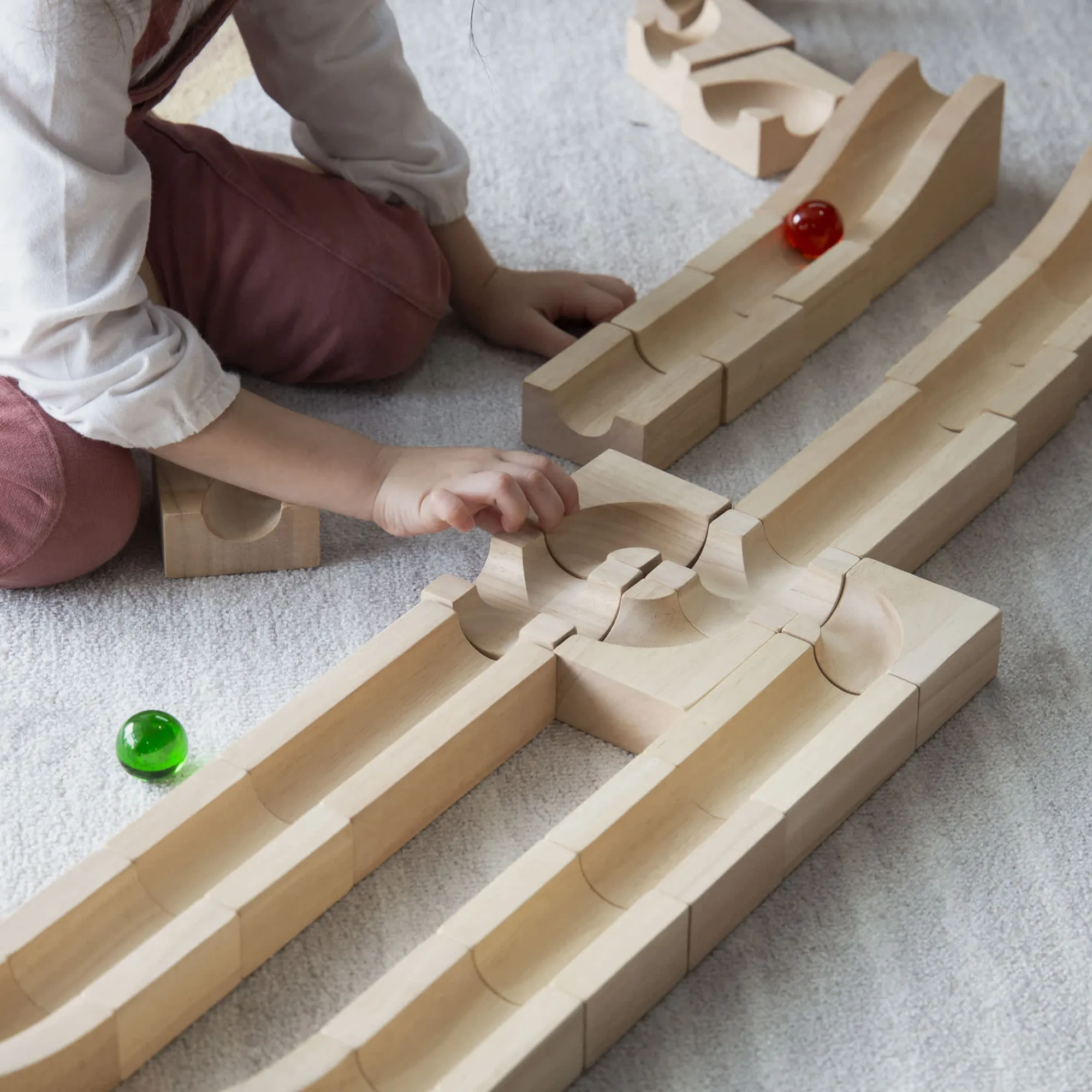 Guidecraft Unit Block Marble Run - 40 pc. set* Block Play|Wooden Toys