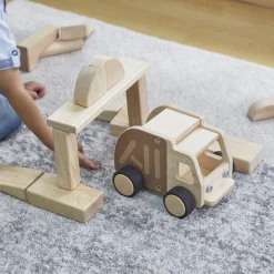 Guidecraft Wooden Garbage Truck* Block Play|Toy Vehicles