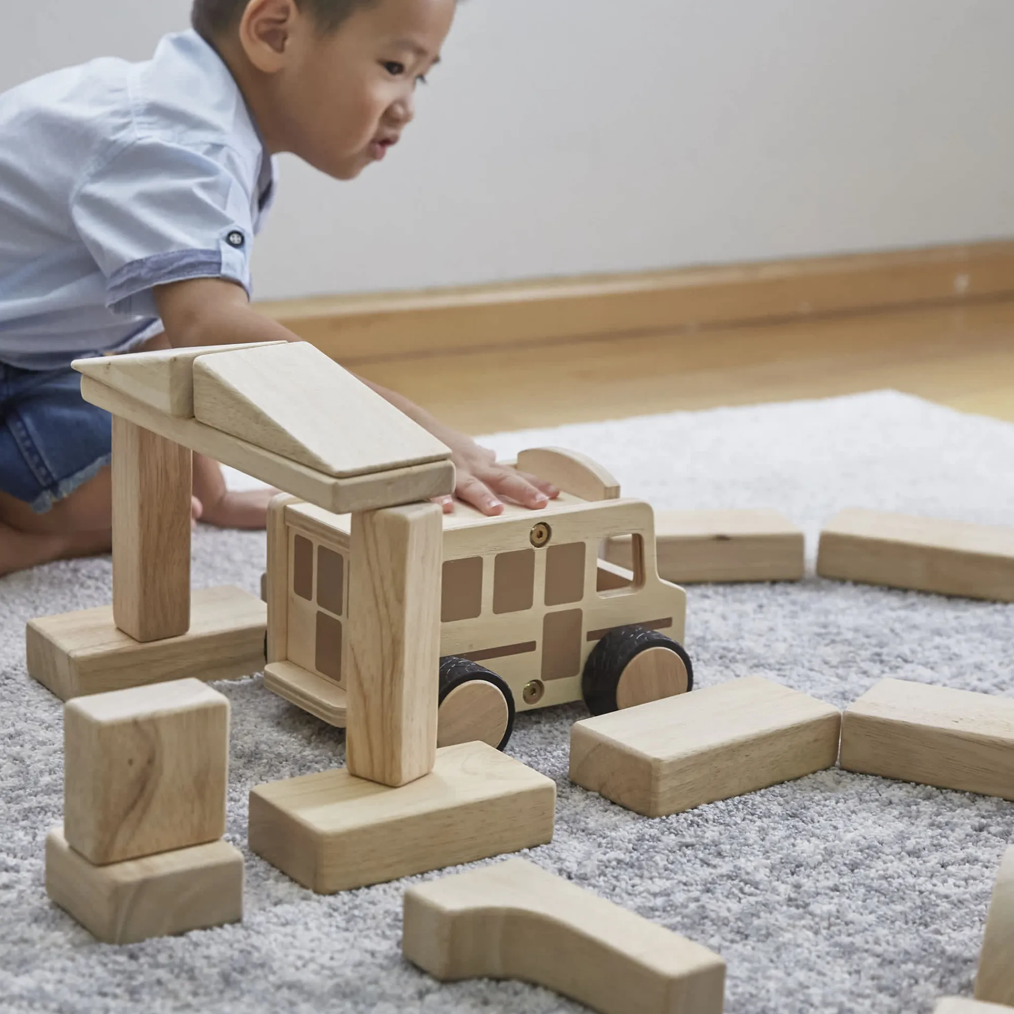 Guidecraft Wooden School Bus* Block Play|Toy Vehicles